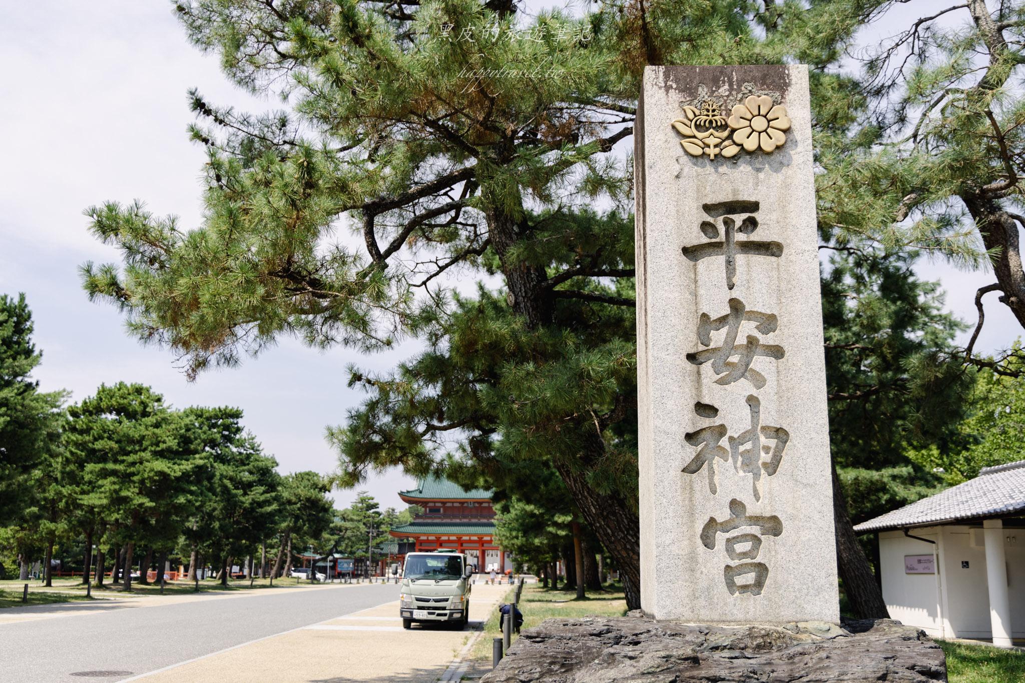 京都平安神宮|京都最美朱紅神社!巨大鳥居、日式庭園神苑,避開人潮的京都秘境。京都景點推薦 40 京都平安神宮