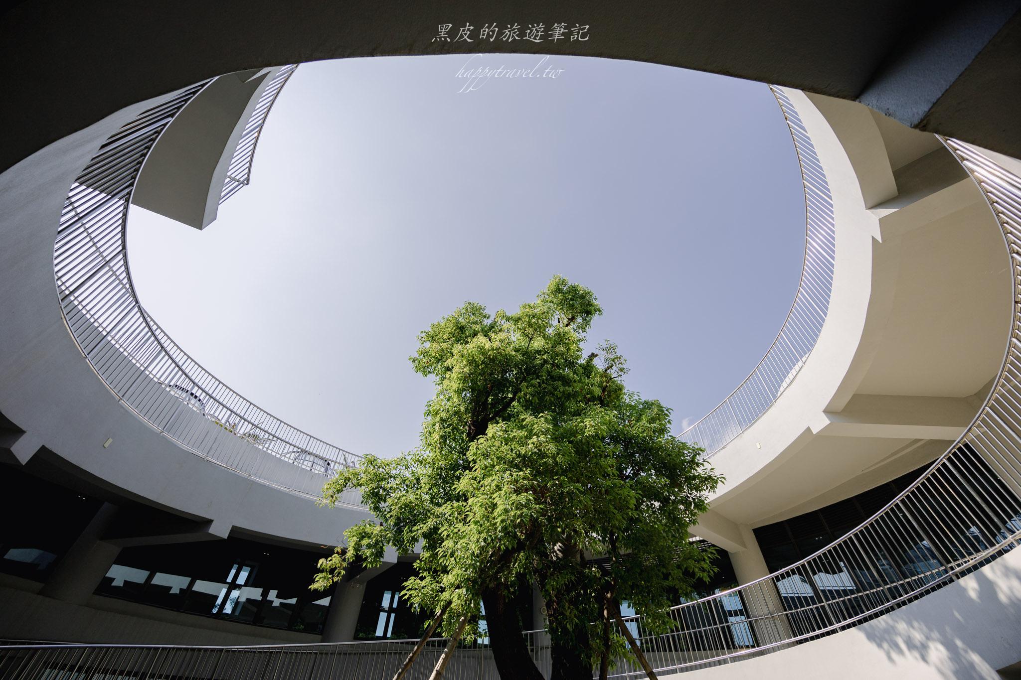 恆春出火地質公園|全新升級「水火共生」地景公園!白天拍美景、晚上看藍火超震撼。恆春景點 55 恆春出火地質公園