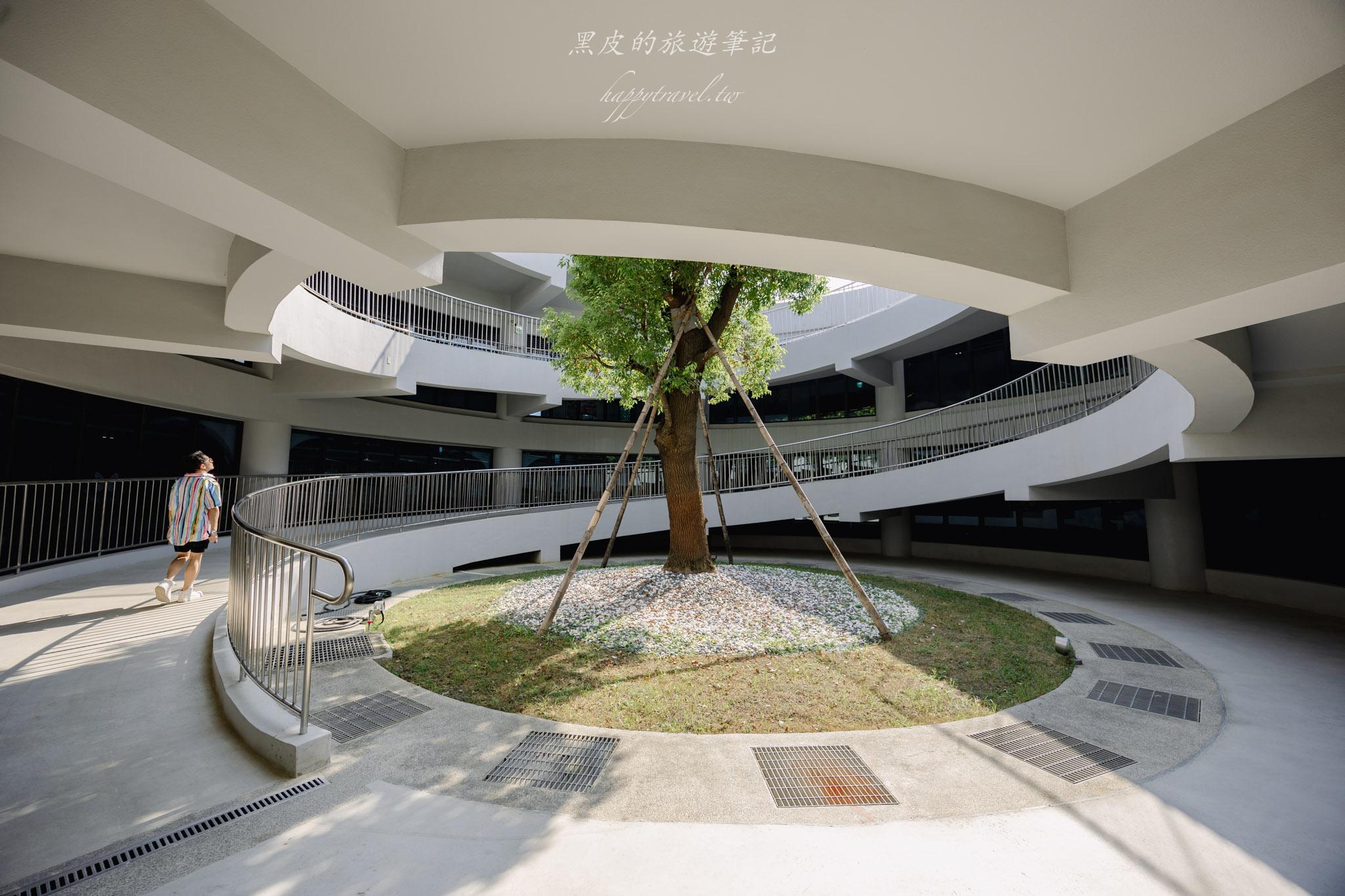 恆春出火地質公園|全新升級「水火共生」地景公園!白天拍美景、晚上看藍火超震撼。恆春景點 32 恆春出火地質公園