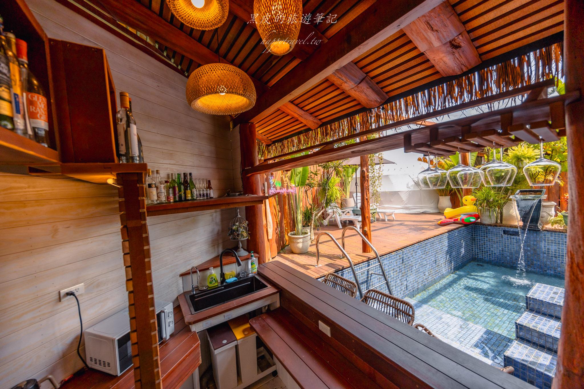 日月潭民宿 - 心沐灣 Sun Moon Bay Villa|住進山林裡的度假秘境,山景浴缸房、烤肉火鍋與漂浮早餐一次享受。2026全新日月潭住宿推薦 78 日月潭民宿