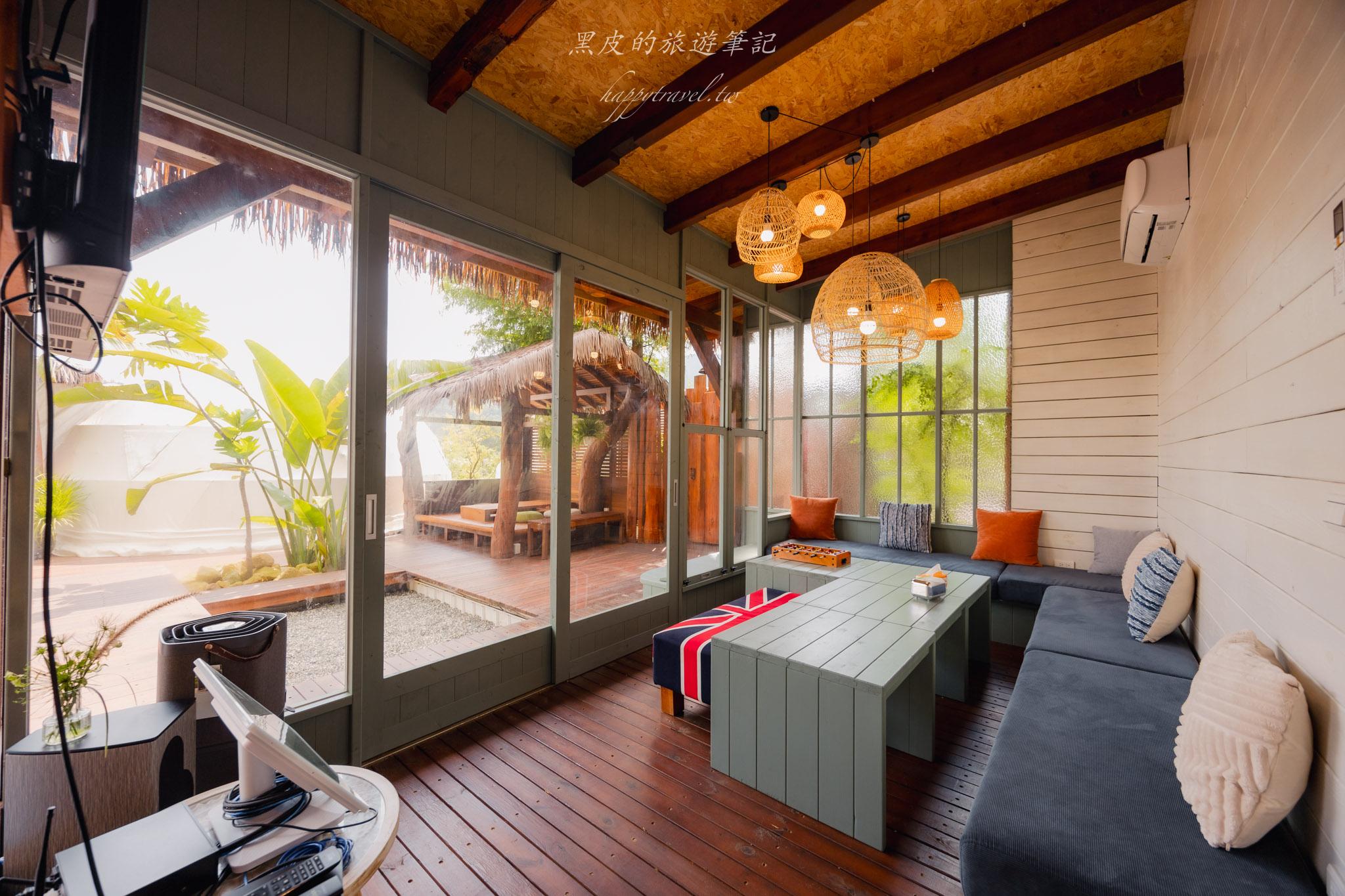 日月潭民宿 - 心沐灣 Sun Moon Bay Villa|住進山林裡的度假秘境,山景浴缸房、烤肉火鍋與漂浮早餐一次享受。2026全新日月潭住宿推薦 80 日月潭民宿