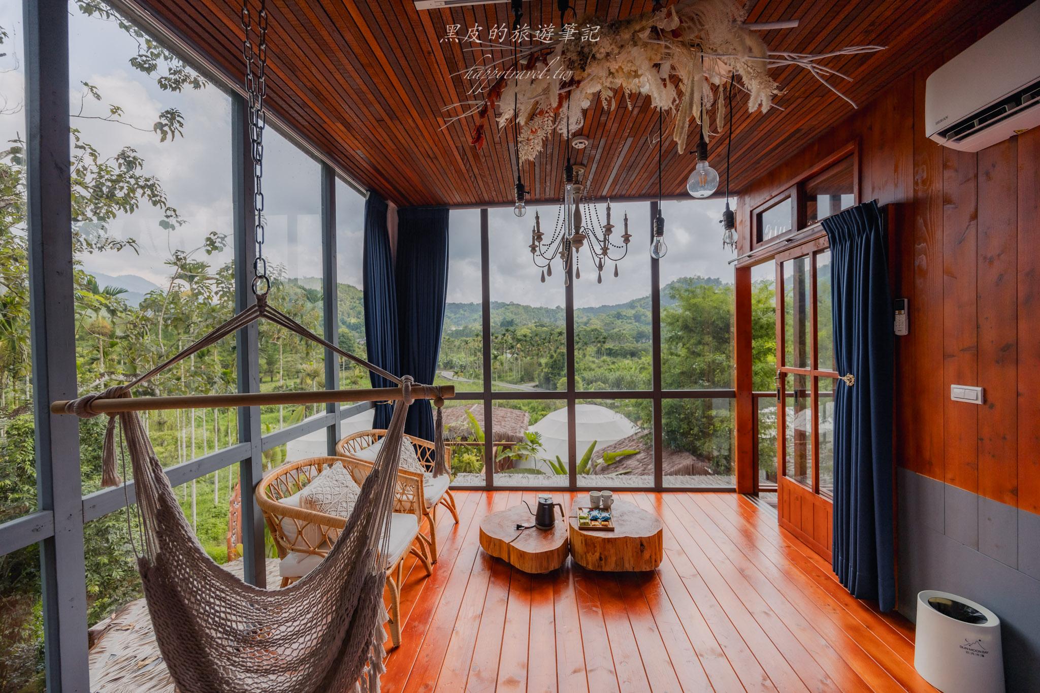 日月潭民宿 - 心沐灣 Sun Moon Bay Villa|住進山林裡的度假秘境,山景浴缸房、烤肉火鍋與漂浮早餐一次享受。2026全新日月潭住宿推薦 83 日月潭民宿