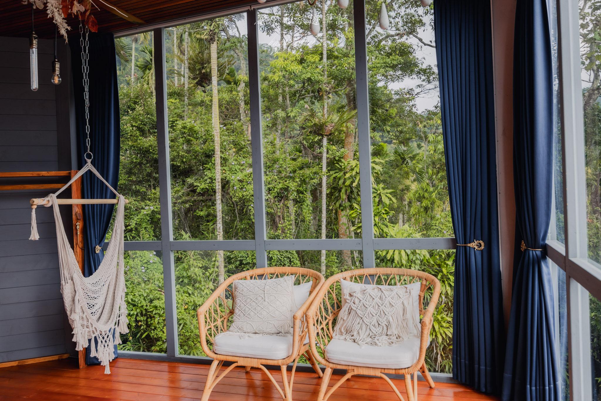 日月潭民宿 - 心沐灣 Sun Moon Bay Villa|住進山林裡的度假秘境,山景浴缸房、烤肉火鍋與漂浮早餐一次享受。2026全新日月潭住宿推薦 84 日月潭民宿